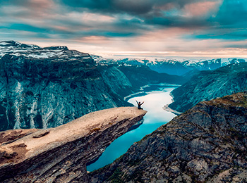 Spektakulære Trolltunga i Norge